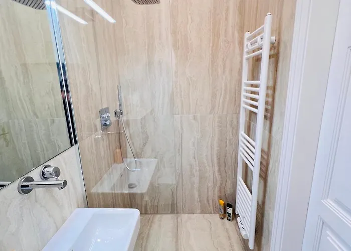 Modern Close To Subway & Vineyards Διαμέρισμα